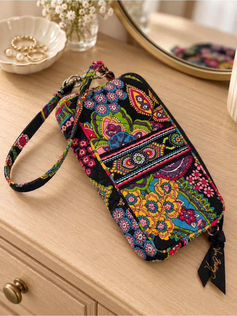 Vera Bradley Floral Paisley Wristlet Wallet Black Multicolor Zip Clutch